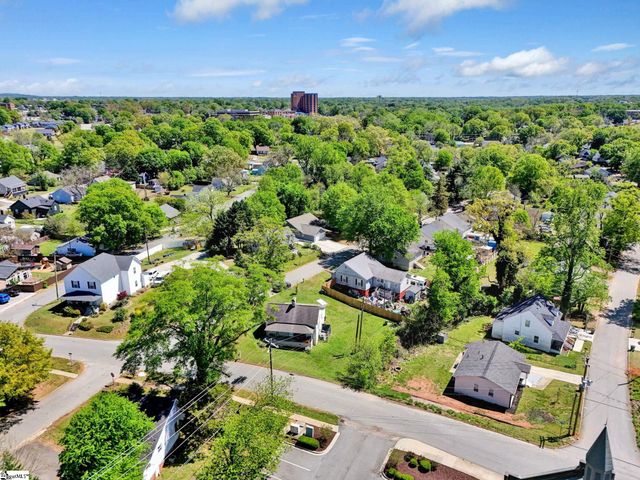 4 Mcarthur Street, Greenville, SC 29611