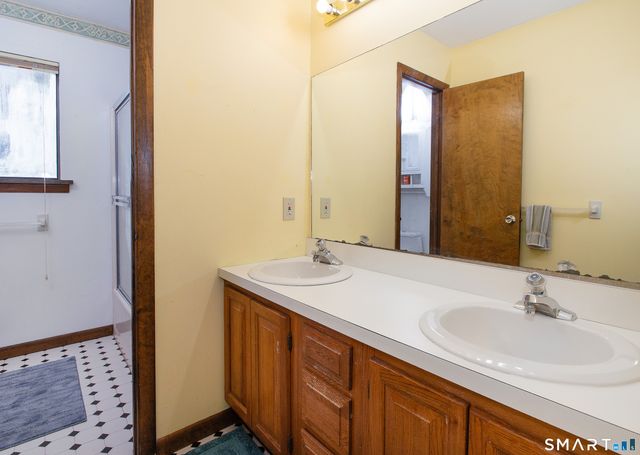 23 Trails End Lane, Ridgefield, CT 06877