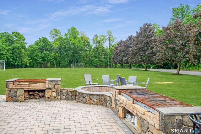 23 Trails End Lane, Ridgefield, CT 06877