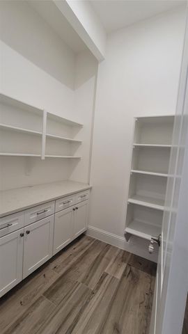 9729 Neuens Road, Houston, TX 77080