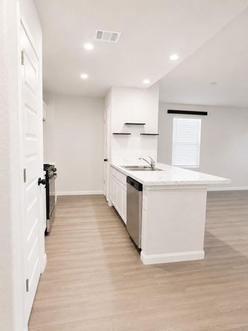 59 Road 5102, Cleveland, TX 77327