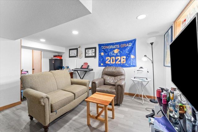 1136 N 8th AVENUE, West Bend, WI 53090