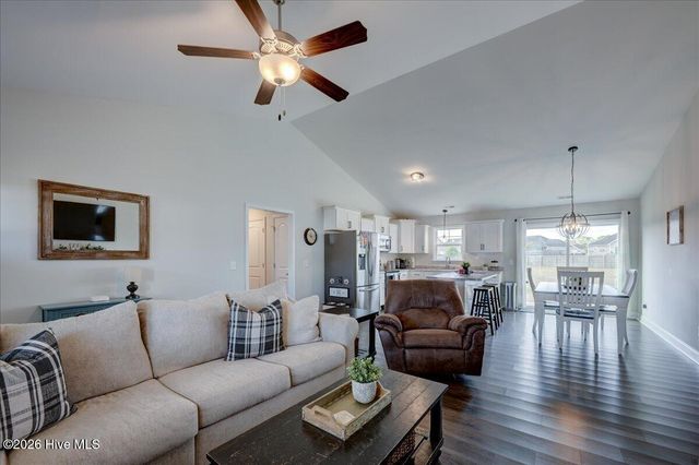 520 Poults Drive, Richlands, NC 28574