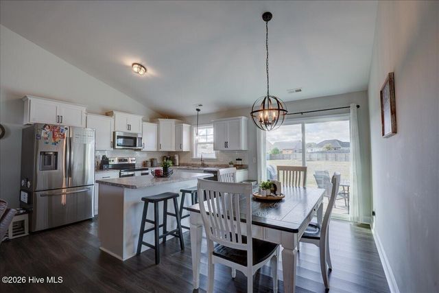 520 Poults Drive, Richlands, NC 28574