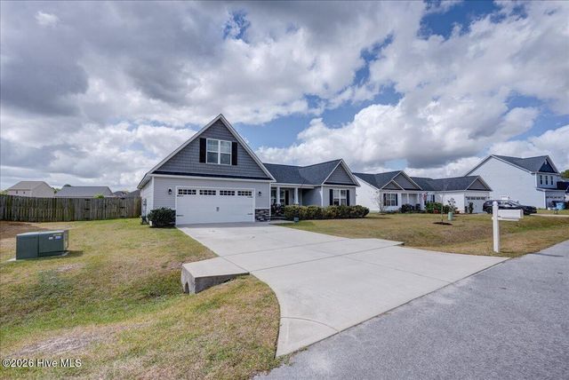 520 Poults Drive, Richlands, NC 28574