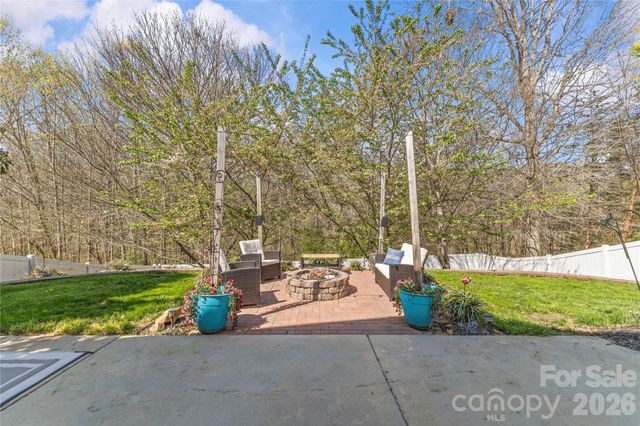 224 Morning Dew Lane, Mount Holly, NC 28120