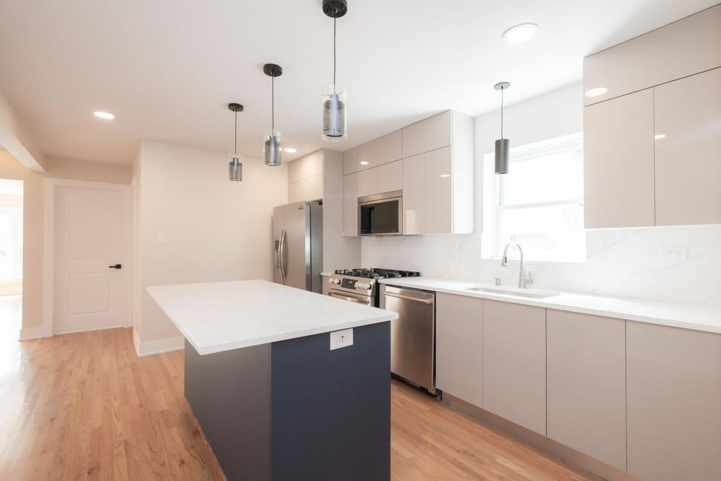 8728 S King Drive, Chicago, IL 60619 — photo 4