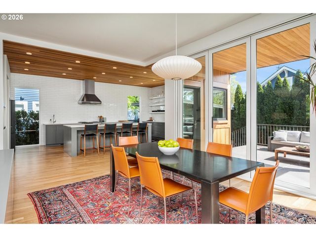 3122 Ne 44TH Ave, Portland, OR 97213