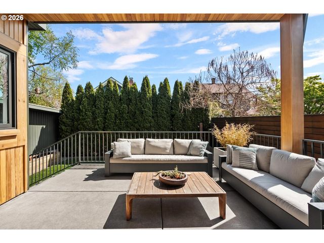 3122 Ne 44TH Ave, Portland, OR 97213