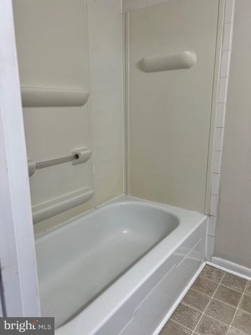 1145 JAMES MADISON CIR, Fredericksburg, VA 22405