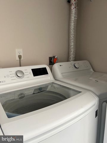 1145 JAMES MADISON CIR, Fredericksburg, VA 22405