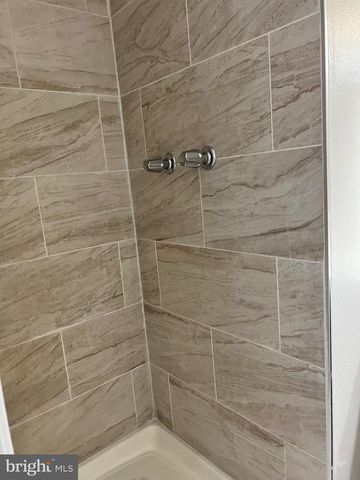 1145 JAMES MADISON CIR, Fredericksburg, VA 22405