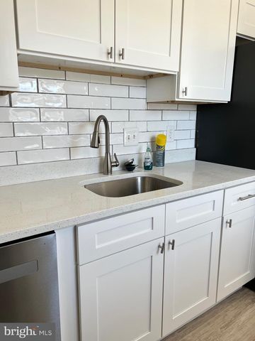 1145 JAMES MADISON CIR, Fredericksburg, VA 22405