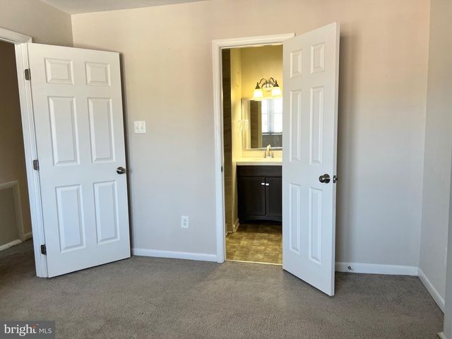 1145 JAMES MADISON CIR, Fredericksburg, VA 22405