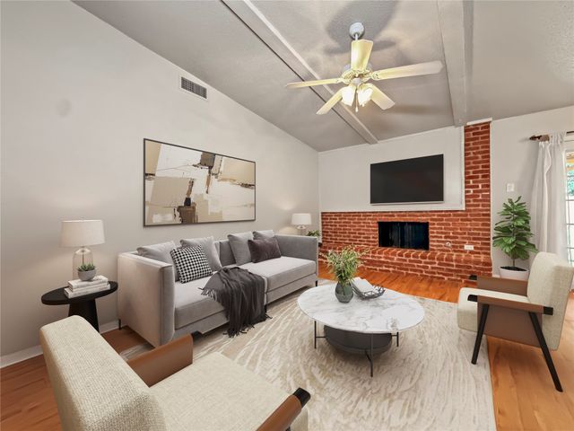 224 E Grubb Drive, Mesquite, TX 75149