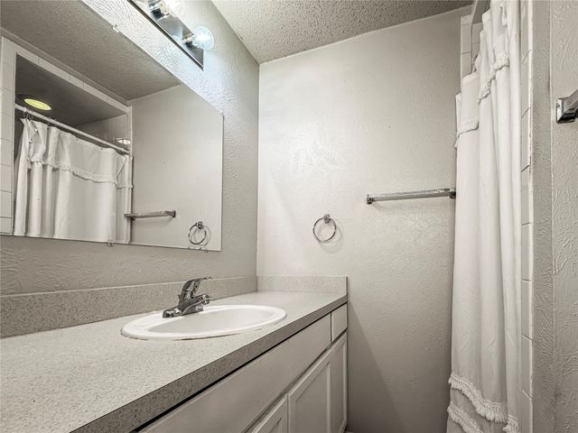 224 E Grubb Drive, Mesquite, TX 75149