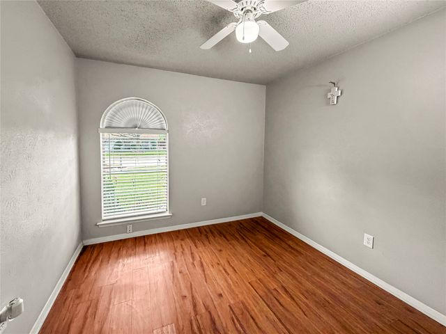 224 E Grubb Drive, Mesquite, TX 75149