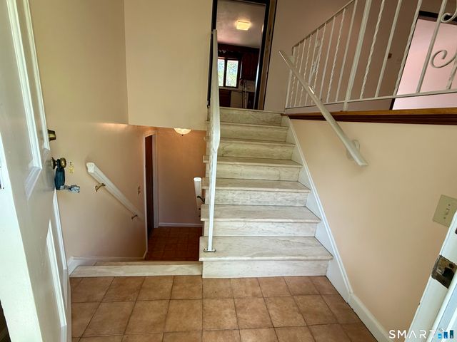 75 Masna Place, Stratford, CT 06614