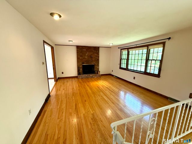 75 Masna Place, Stratford, CT 06614