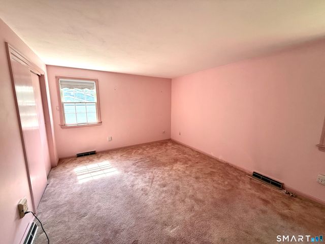 75 Masna Place, Stratford, CT 06614