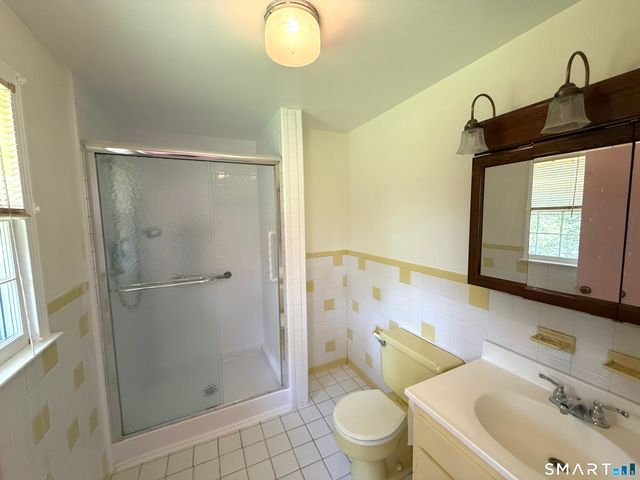 75 Masna Place, Stratford, CT 06614