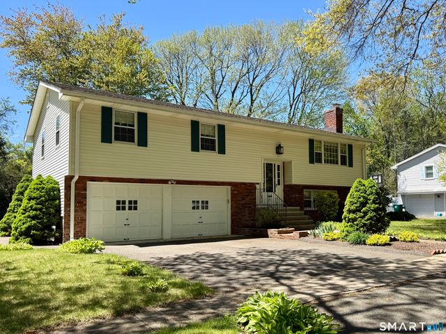 75 Masna Place, Stratford, CT 06614
