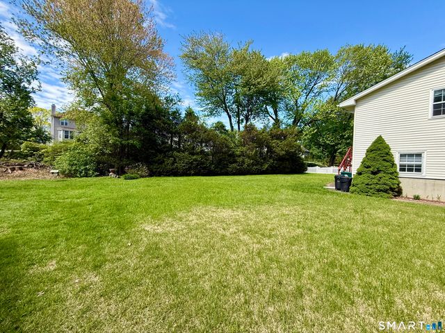 75 Masna Place, Stratford, CT 06614