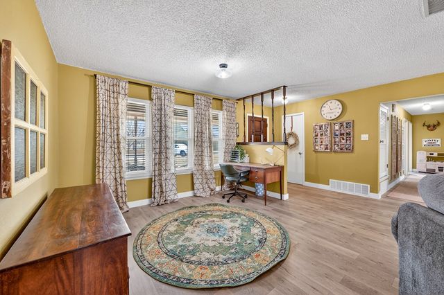 3808 S County Rd 1184, Midland, TX 79706