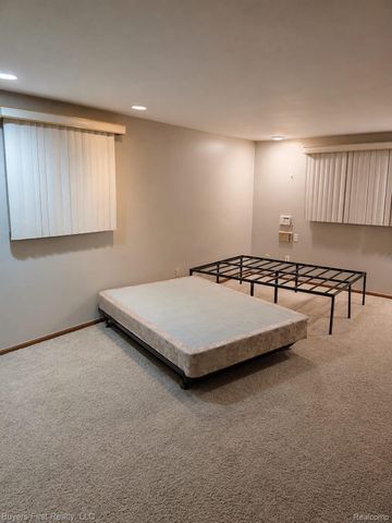 17150 Hilton Street, Southfield, MI 48075