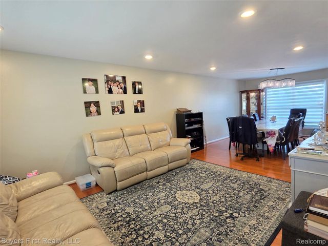 17150 Hilton Street, Southfield, MI 48075
