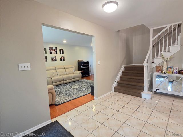 17150 Hilton Street, Southfield, MI 48075