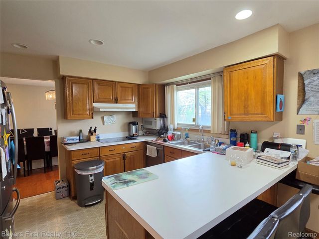 17150 Hilton Street, Southfield, MI 48075