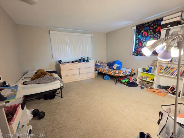 17150 Hilton Street, Southfield, MI 48075