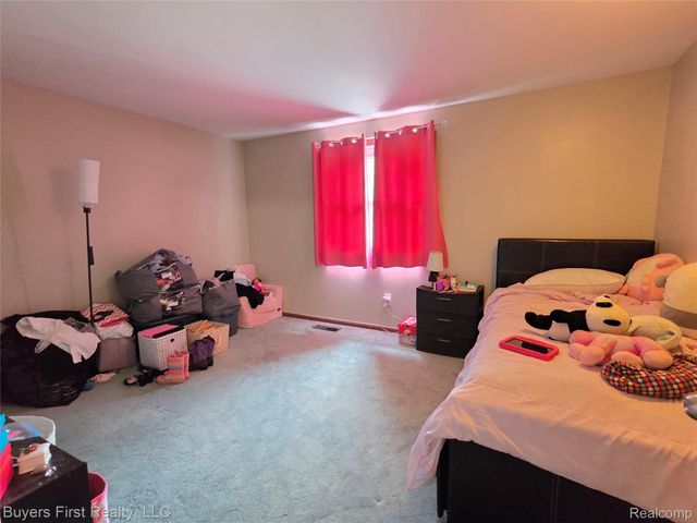 17150 Hilton Street, Southfield, MI 48075