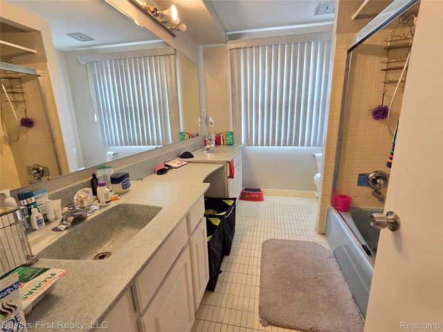 17150 Hilton Street, Southfield, MI 48075
