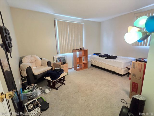 17150 Hilton Street, Southfield, MI 48075