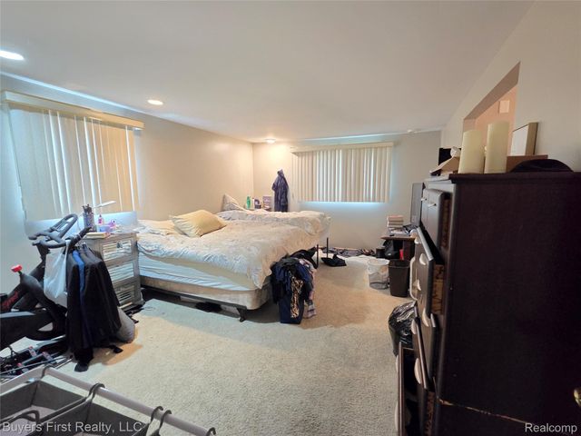 17150 Hilton Street, Southfield, MI 48075