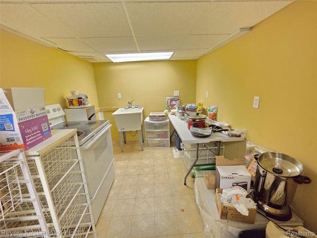 17150 Hilton Street, Southfield, MI 48075