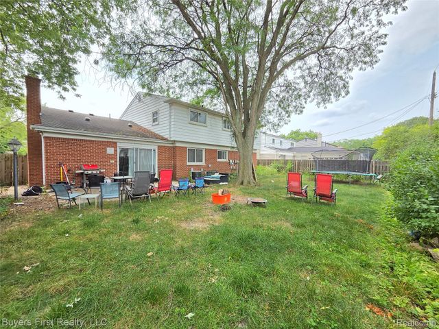 17150 Hilton Street, Southfield, MI 48075