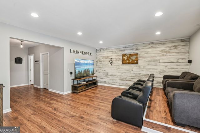 350 Parc Crossing, Acworth, GA 30102