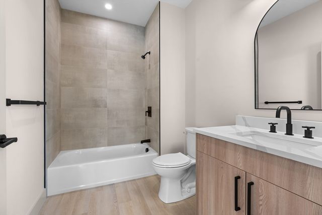 453 Franklin 303, Melrose, MA 02176