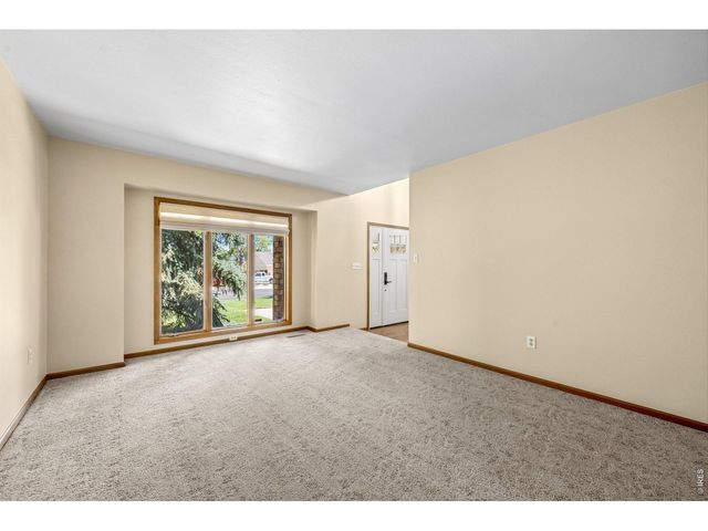 619 Crawford Cir, Longmont, CO 80504
