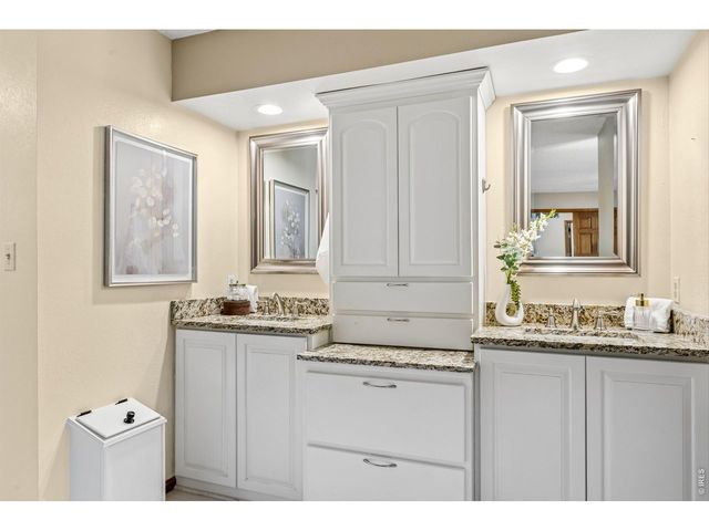 619 Crawford Cir, Longmont, CO 80504