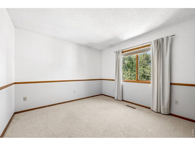619 Crawford Cir, Longmont, CO 80504