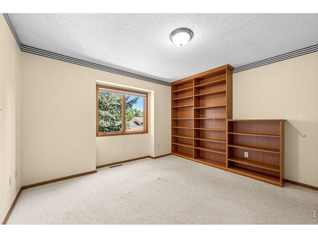 619 Crawford Cir, Longmont, CO 80504