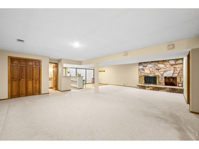 619 Crawford Cir, Longmont, CO 80504