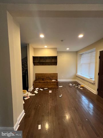 4243 DIX ST NE, Washington, DC 20019