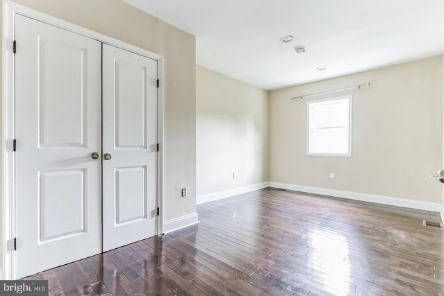 4243 DIX ST NE, Washington, DC 20019