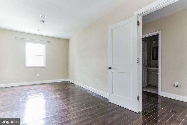 4243 DIX ST NE, Washington, DC 20019