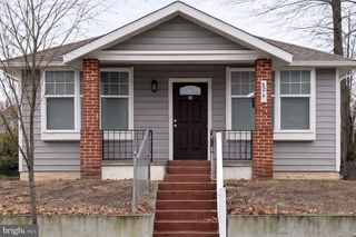 4243 DIX ST NE, Washington, DC 20019